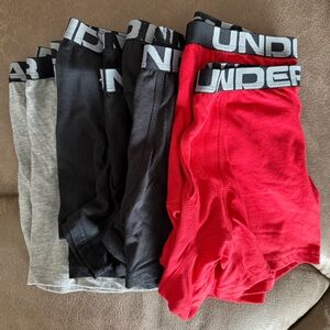 Boys Youth Med Under Armour Boxers NWOT